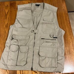 Men’s Royal Robbin’s Tan Safari Vest - XL